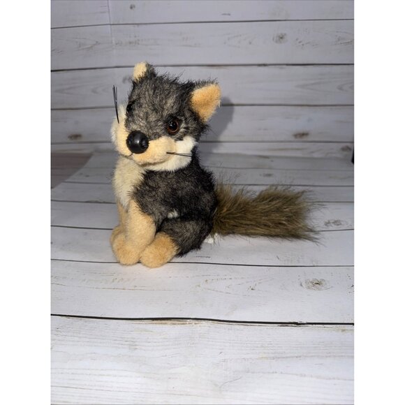 Rare Realistic Stuffed Wolf Dog Plush Toy By Fairway Manufacturing Co. - 8" Tall - Picture 1 of 7